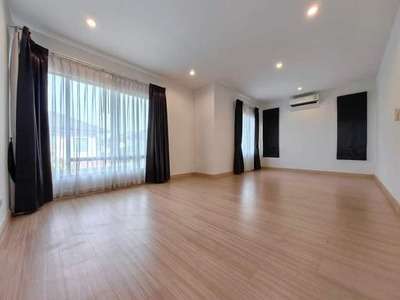 JJ364   ขาย หมู่บ้านดีไลท์ บางนา-ศรีนครินทร์ ถนนศรีนครินทร์  ซอยอัมพร
