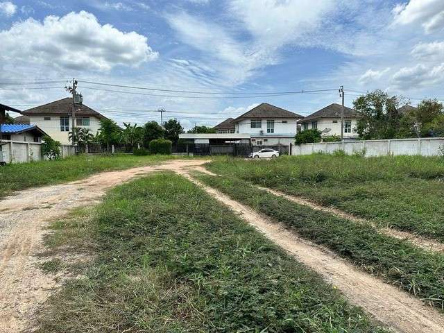Sm342  ให้เช่าที่ดิน เนื้อที่ 400 ตร.วา.  ถนนคุ้มเกล้าซอย 40 ใกล้ถนนเจ้าคุณทหาร  ลาดกระบัง