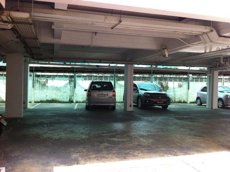 คอนโด ภาวนาพาวิลเลี่ยน คอนโดอยู่สบาย ติดถนนลาดพร้าววังหิน เดินทางสะดวก