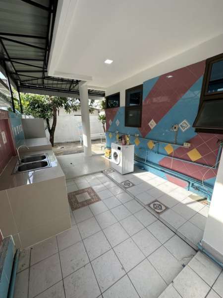 บ้านเดี่ยว​โฮมออฟฟิศ 3 ชั้น 524ตรม 112ตรว ใกล้ BTS ลาดพร้าว 83