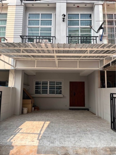ให้เช่าทาวน์โฮม 3 ชั้น Modern Style ซอยสุขุมวิท 52 เหมาทำโฮมออฟฟิศหรือพักอาศัย เดินทางสะดวก ใกล้ BTS บางจาก (AH-N1297)