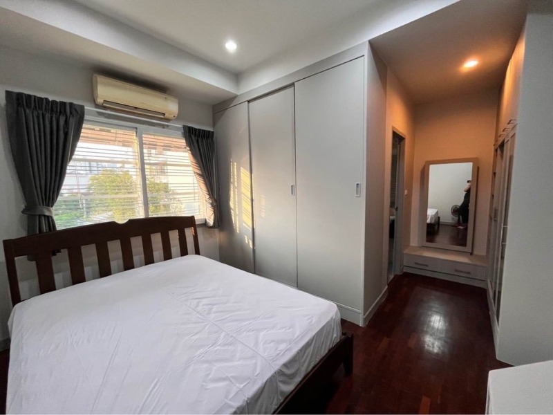 ให้เช่าทาวน์โฮม 3 ชั้น Modern Style ซอยสุขุมวิท 52 เหมาทำโฮมออฟฟิศหรือพักอาศัย เดินทางสะดวก ใกล้ BTS บางจาก (AH-N1297)
