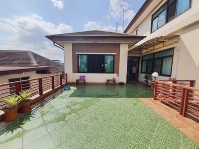 ให้เช่าบ้านเดี่ยว 4 ชั้น 88 ตร.วา มบ.รัชดานิเวศน์ ย่านห้วยขวาง เฟอร์ครบพร้อมเข้าอยู่ ใกล้ Central พระราม 9 MRT ห้วยขวาง (AH-T1379)