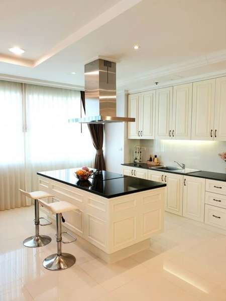 Luxury Service Apartment for rent Sukhumvit 39 Duplex Penthouses 4 bedrooms 4 bathroom Tel +66-62-993-5546