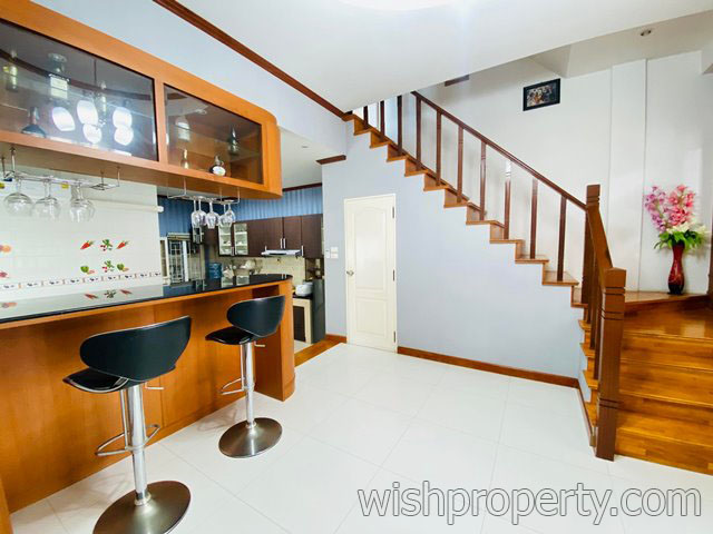 ทาวน์โฮม ศิรินโฮม ซอยลาดพร้าว101 (Sirin Home Latphrao) เนื้อที่ 28.8  ตารางวา (หลังมุม) ถนนลาดพร้าว