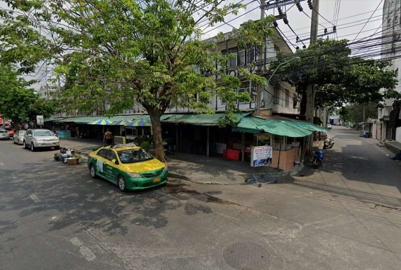 82231 – ขายที่ดินแปลงสวย 1-1-40 ไร่ ติดถนนสนามบินน้ำ บางกระสอ นนทบุรี ตรงข้าม รพ.พระนั่งเกล้า