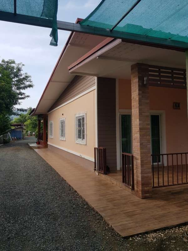 บ้านเดี่ยวสไตล์รีสอร์ท วิวภูเขา ริมแม่น้ำน่าน 3หลังในพื้นที่เดียวกัน มีเฟอร์ฯ 0945215954