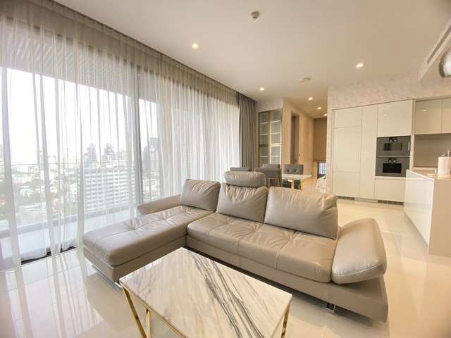 2-bedroom unit for rent & sale at Vittorio Sukhumvit 39, near BTS Phrom Phong