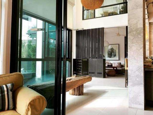 ขายอาคารสำนักงาน 3 ชั้น ย่านเหม่งจ๋าย ห้วยขวาง รัชดา ขนาด 700 ตร.ม.