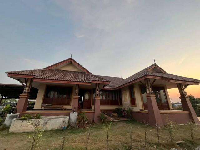 ขายบ้านพร้อมที่ดินขนาด 1ไร่ 38 ตรว สไตล์ล้านนา ทำด้วยอิฐแดง ขายบ้านนอกโครงการพานทอง บ้านสร้างเองใกล้ อบต.หนองหงษ์ พานทอง ราคาถูก ชลบุรี