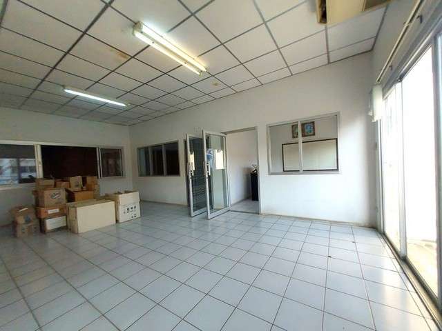 ขายโรงงาน โกดังสินค้า 2 ชั้น คูหา 176 ตร.ว. โครงการสุธาวี มินิแฟคทอรี่ 2 ต.บางเพรียง อ.บางบ่อ สมุทรปราการ