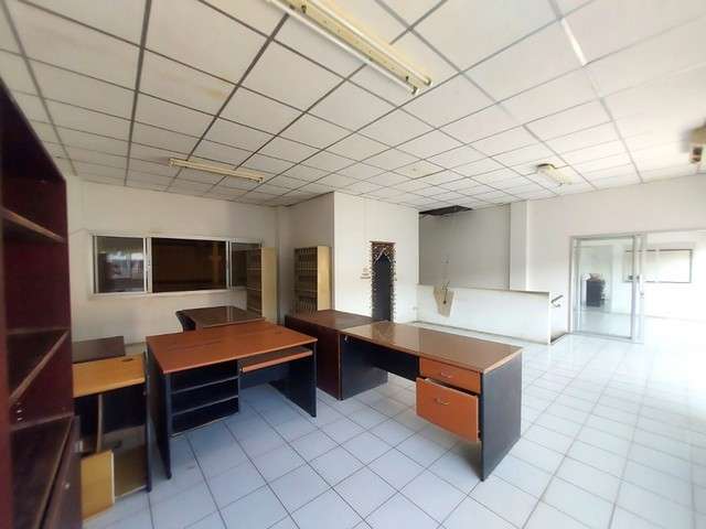 ขายโรงงาน โกดังสินค้า 2 ชั้น คูหา 176 ตร.ว. โครงการสุธาวี มินิแฟคทอรี่ 2 ต.บางเพรียง อ.บางบ่อ สมุทรปราการ