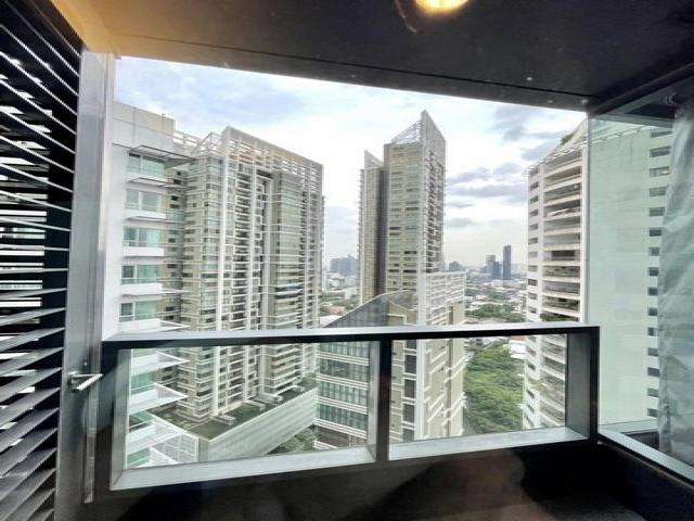 The Lumpini 24 safe beautiful view livable 21st floor BTS Phrom Phong