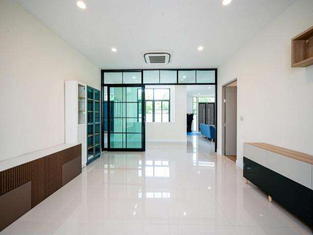 ขายบ้านเดี่ยวระดับ Luxury 174 ตรว. โครงการนาราสิริ พระราม 2 แบบบ้านใหญ่สุดในโครงการ ทำเลติดถนนใหญ่ เดินทางสะดวก