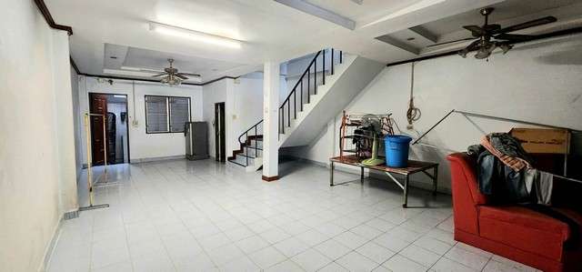 ขายด่วน รุ่งทรัพย์สามัคคี ถ.สามัคคี ซ.34 ต.ท่าทราย อ.เมือง จ.นนทบุรี