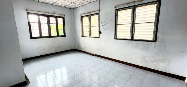 ขายด่วน รุ่งทรัพย์สามัคคี ถ.สามัคคี ซ.34 ต.ท่าทราย อ.เมือง จ.นนทบุรี