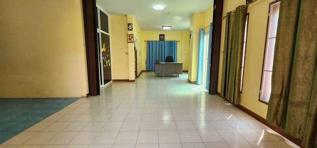 ขายด่วน ม.วรารักษ์ โรจนะ ถ.โรจนะ-วังน้อย  อ.วังน้อย จ.อยุธยา
