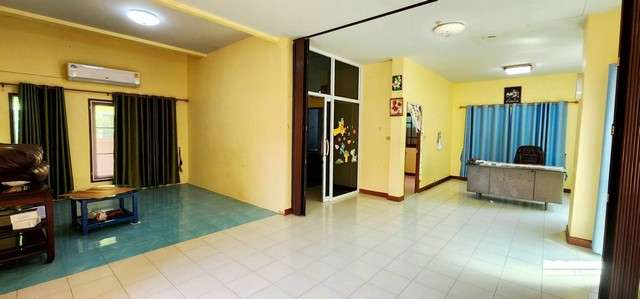 ขายด่วน ม.วรารักษ์ โรจนะ ถ.โรจนะ-วังน้อย  อ.วังน้อย จ.อยุธยา