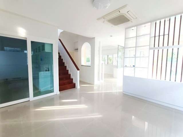 ขายบ้านพร้อมที่ดิน  60 ตรว. หมู่บ้านศุภาลัยการ์เดนวิว  แขวงศาลากลาง นนทบุรี