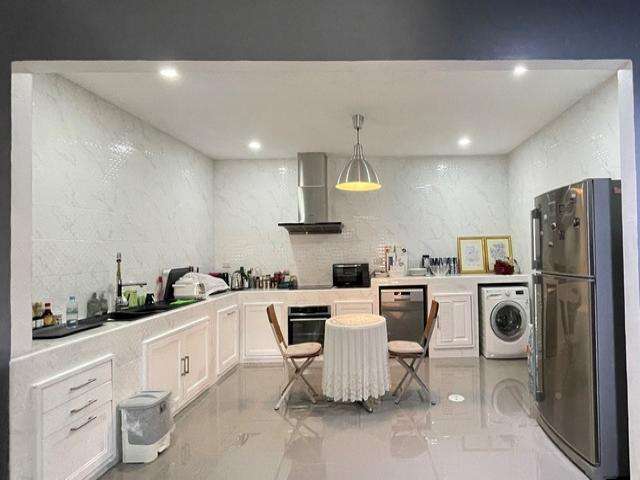 ทาวน์โฮม 3 ชั้น หมู่บ้านพลัสซิตี้ เอกมัยรามอินทรา เกษตรนวมินทร์ ซอยนวลจันทร์ 32
