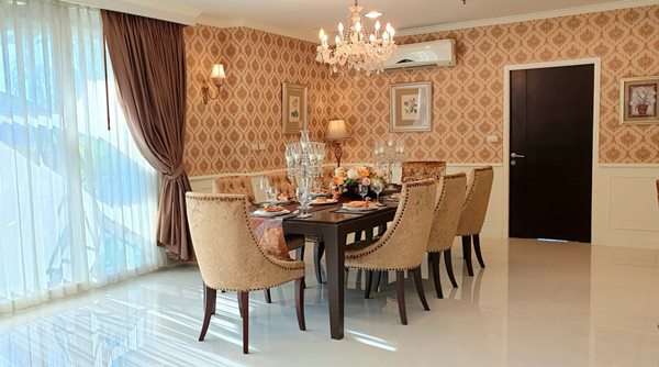 Luxury Service Apartment for rent Sukhumvit 39 Penthouses 4 bedrooms 4 bathroom Tel +66-62-993-5546