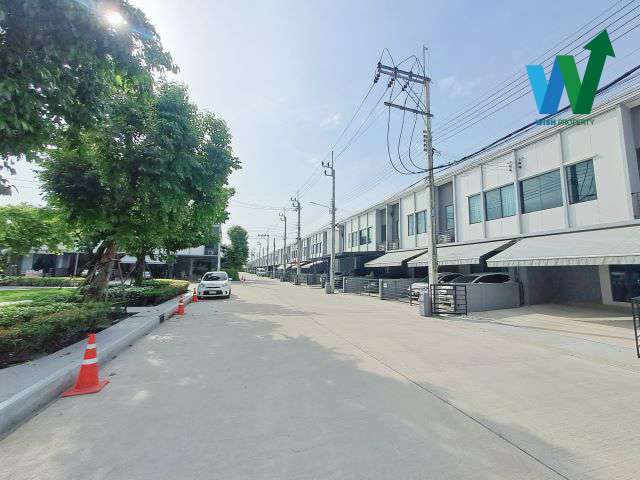 ทาวน์โฮม โครงการ พลีโน่ พระราม 9 กรุงเทพกรีฑา สะพานสูง ( PLENO Rama 9  Krungthep Kreetha ) 2 ชั้น หลังมุม
