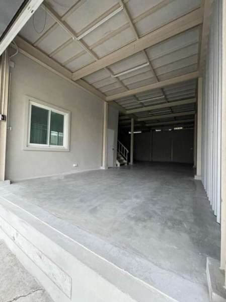 Were House for rent ให้เช่าโกดังพร้อมออฟฟิศ 290ตร.ม ย่านเฉลิมพระเกียรติร.9 ซอย 6 บางนา อ่อนนุช ศรีนครินทร์ รถคอนเทนเนอร์ตู้สั้นเข้าได้ ใกล้ทางด่วน,ใกล้ศรีนครินทร์ ,ใกล้พาราไดซ์ , ใกล้เซ็นทรัลบางนา , ใกล้สวนหลวง ร.9