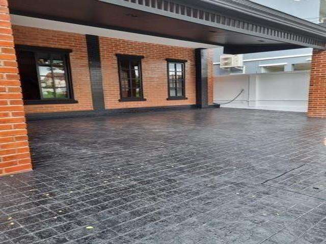 POR2994 ขายตึก ซอยรามคำแหง 118 เขตสะพานสูง ติดโรงเรียนนานาชาติแอสคอต 2 ชั้น 65 ตรว. ตกแต่งใหม่ทั้งหลัง เหมาะทำธุรกิจ