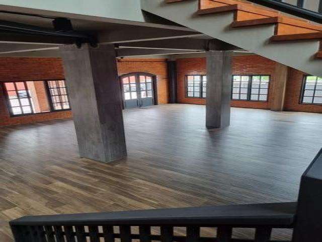 POR2994 ขายตึก ซอยรามคำแหง 118 เขตสะพานสูง ติดโรงเรียนนานาชาติแอสคอต 2 ชั้น 65 ตรว. ตกแต่งใหม่ทั้งหลัง เหมาะทำธุรกิจ