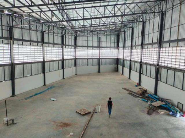 ให้เช่าโกดัง โรงงาน พื้นที่สีม่วง ใกล้นิคมอุตสาหกรรมบางปู เนื้อที่ 1 ไร่เศษ พื้นที่ใช้สอยรวม 1000 ตรม