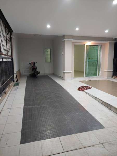 ทาวน์เฮ้าส์ หมู่บ้านพฤกษาวิลล์41  บางกะดี เมืองปทุมธานี