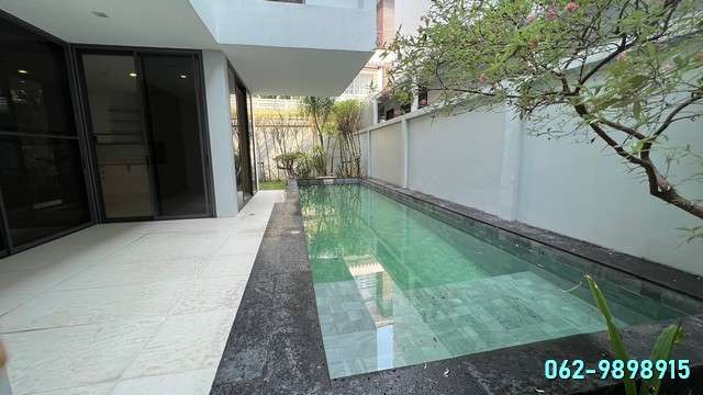 ขายบ้านเดี่ยวหรู Luxury 3 ชั้น The Honor (ดิ ออเนอร์) ใน ซ.ลาดพร้าว 81 เนื้อที่ 65 ตรว.