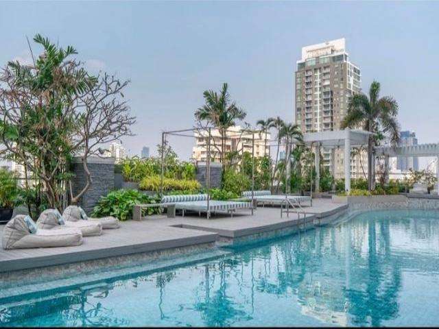 The Capital Sukhumvit 30 Pet Friendly safe livable 6th floor BTS Phrom Phong