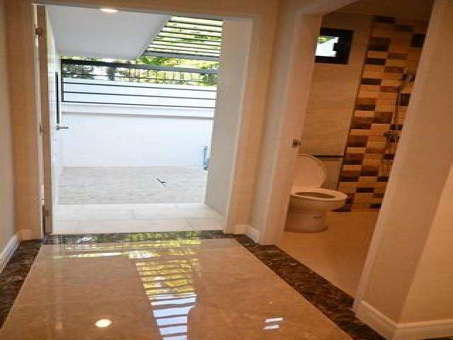 ขายทาวเฮ้าส์ 1 ชั้น ซอยนวมินทร์ 111 แยก 3 ดีไซน์ Modern Luxury