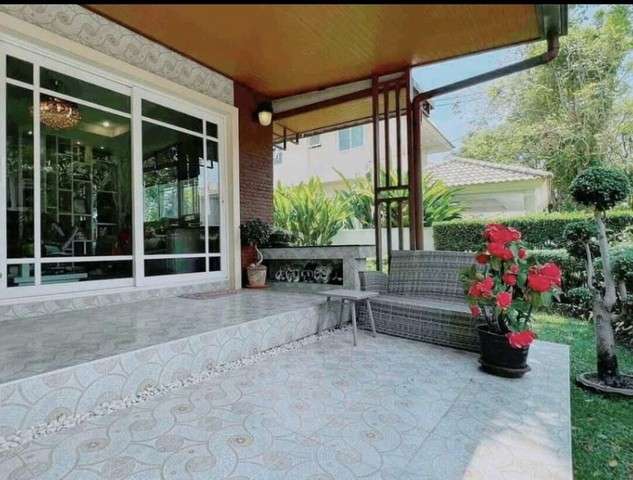 บ้าน ศุภาลัยสวนหลวง ร9 11100000 บาท. 4นอน 79 ตร.วา ไม่ไกลจาก รร.นานาชาติชาร์เตอร์ ทำเลเด่น