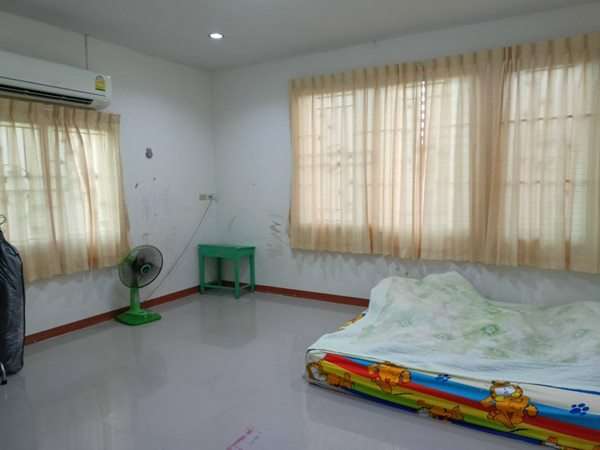 ขายทาวน์เฮ้า 2ชั้น หมู่บ้านเหนือฟ้าโฟร์ บางบัวทอง ใกล้รถไฟฟ้าสายสีม่วง ห้องริม พร้อมเฟอร์นิเจอร์ โทร 0894608640