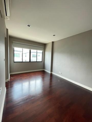 House for rent ขายบ้านเดี่ยว3ชั้นโครงการนาราสิริโทเพียรี่ บ้านหลังมุม หันหน้าทิศเหนือ ใกล้ทางด่วนรามอินทรา-อาจณรงค์