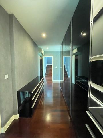 House for rent ขายบ้านเดี่ยว3ชั้นโครงการนาราสิริโทเพียรี่ บ้านหลังมุม หันหน้าทิศเหนือ ใกล้ทางด่วนรามอินทรา-อาจณรงค์