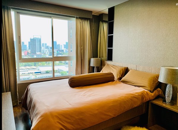 ขายคอนโด ยู ดีไลท์ รัชวิภา (ห้อง studio +walkin closet) ชั้น19 1ห้องนอน 1ห้องน้ำ 1ห้องครัว build-in ทั้งห้อง พร้อมเฟอร์นิเจอร์ โทร 089-1282675 ขายด่วนๆ