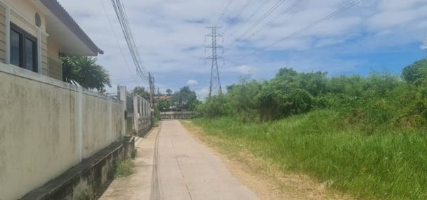 ขายที่บางละมุง 21/7 สุดซอย ราคาดีที่สุด 270 วา ติดถนนซอย ราคาดี ทำเลดี ติดต่อ/line 0619419639