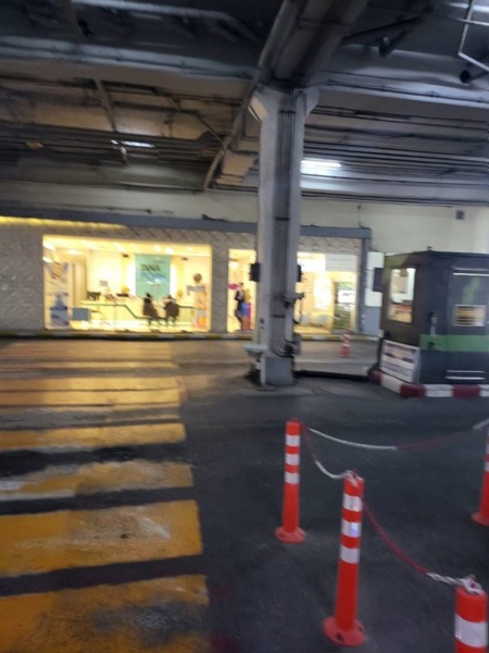 เช่าคอนโด ขนาด 90 ตรม 2 ห้องนอน 2 ห้องน้ำ 300 เมตร จาก MRT ศูนย์วัฒนธรรม โทร 0622492935