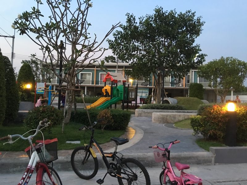 House for Sale Townhome Muang Chonburi 2ชั้น​ จอดรถ2คัน พื้นที่22 ตารางวา