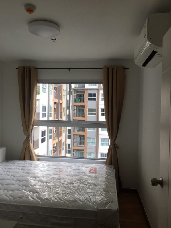 **For Rent  The Trust Condo Ngamwongwan  กระเป๋าใบเดียวเข้าอยู่ได้เลย ติดถนนใหญ่ **