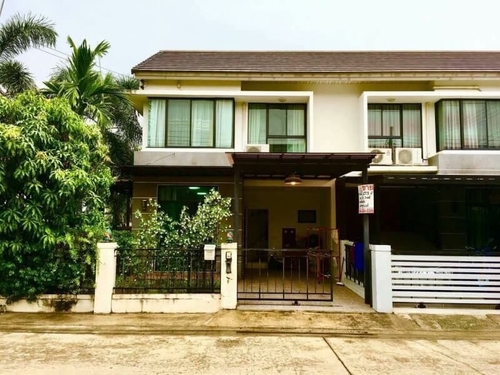 ขายบ้านทาวน์โฮม 2ชั้น​ หมู่บ้าน​The Villa รามอินทรา-คู้บอน​ กรุงเทพฯ​