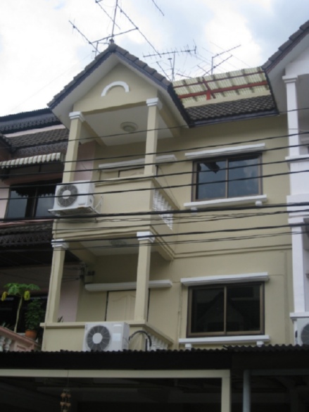 ให้เช่าทาวน์เฮาส์ สาธุประดิษฐ์  พระราม 3 เจริญกรุง ใกล้เซ็นทรัล พระราม 3 Cheap Townhouse for Rent near Central Rama 3