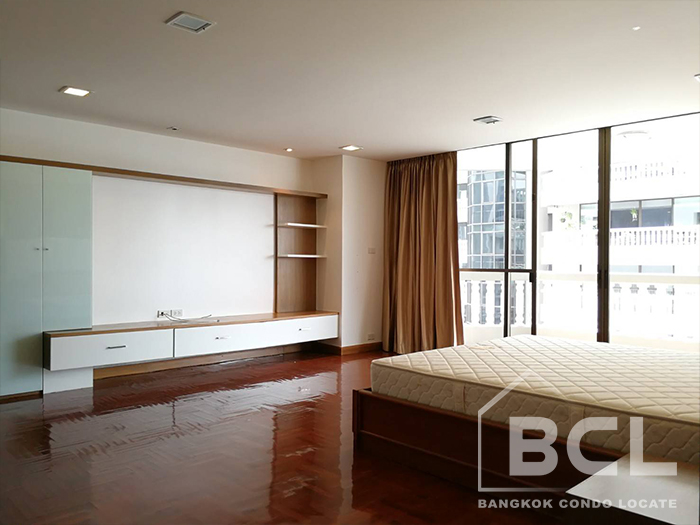 Duplex 3 Bedroom Apartment for Rent at Asa Garden Sukhumvit 24