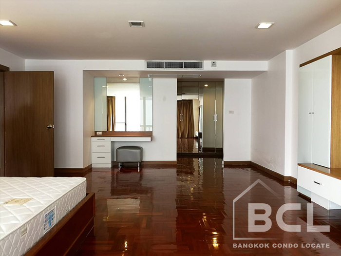 Duplex 3 Bedroom Apartment for Rent at Asa Garden Sukhumvit 24