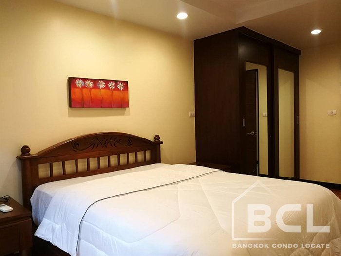 Condo 2 bed / 2 bath for Rent Avenue Sukhumvit 61 near BTS Ekamai, Condo in Bangkok