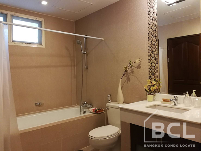 Apartment 3 Bedroom for Rent at Hawaii Tower Sukhumvit 23, BTS Asoke