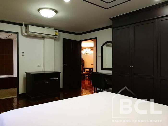 Apartment 3 bedroom for Rent at Super Mansion Sukhumvit 39, Bangkok